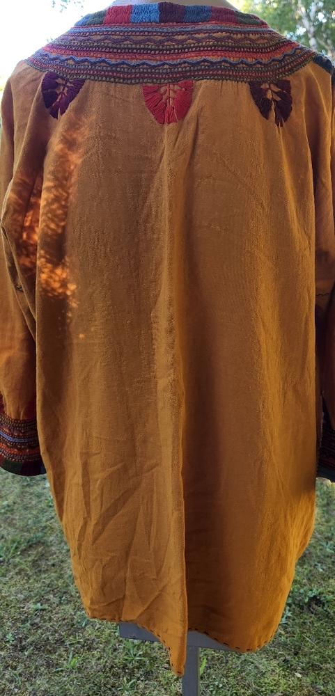 Hand Embroidered Tunic - Picture 6 of 9